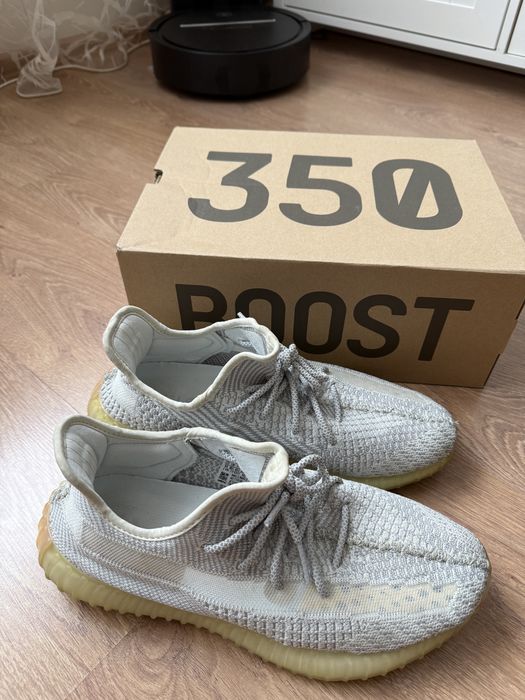 Оригинални обувки Yeezy Boost V2 Yeshaya