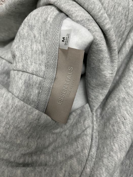 Кофта серый essentials