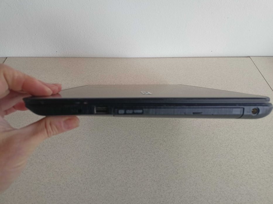 Laptop F5-573G  15.6 FHD Procesor I5-7200u ram 8 ddr4 Nvidia 940MX SSD