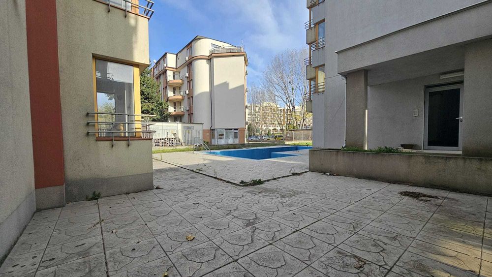 Продава се Магазин в к.к. Слънчев бряг - 101 кв.м за 606 €/кв.м - Снимка #1