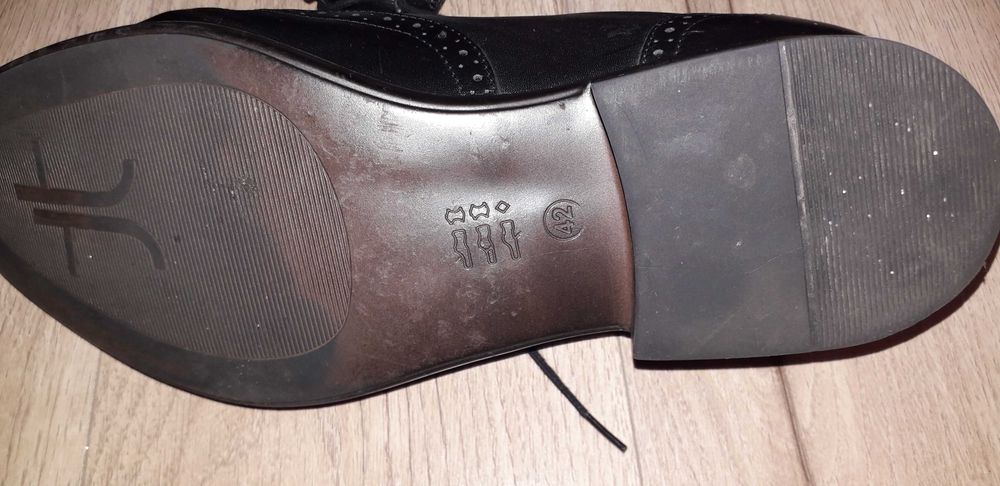 Pantofi barbatesti, marca nicolis, marimea 42, culoarea neagra