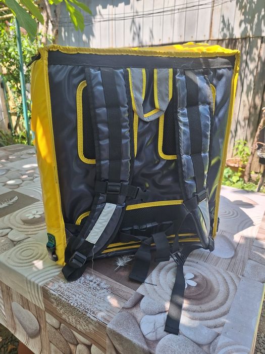 Geanta glovo de vânzare