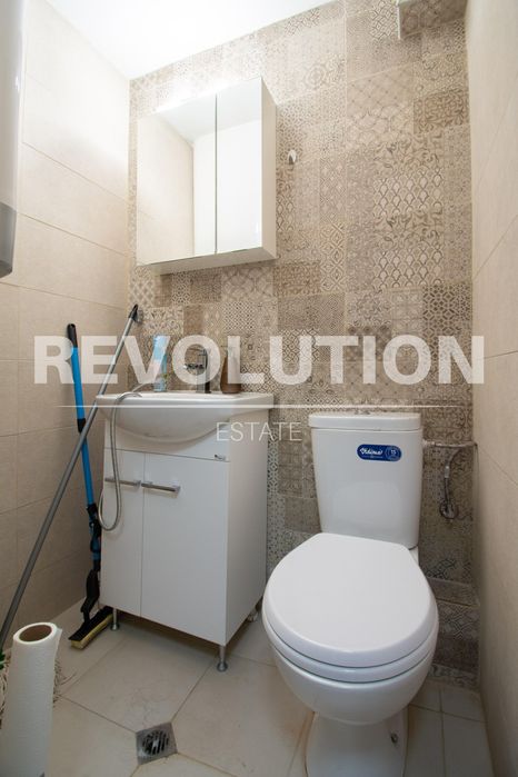 Дава се под наем Тристаен апартамент в София, Медицинска академия - 90 кв.м за 750 € - Снимка #11