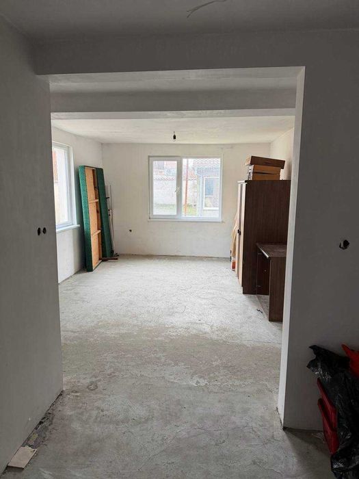 Триетажна къща в Центъра на гр.Свиленград,обл.Хасково