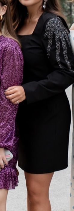 Черное нарядное платье