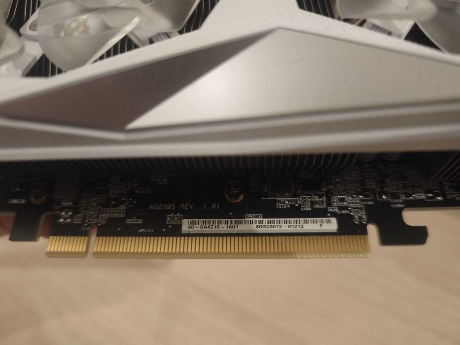 Placa Video AMD RADEON 7600 XT 16GB Steel Legend OC