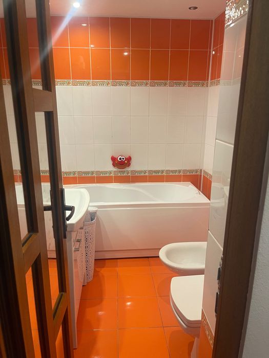 Vând apartament