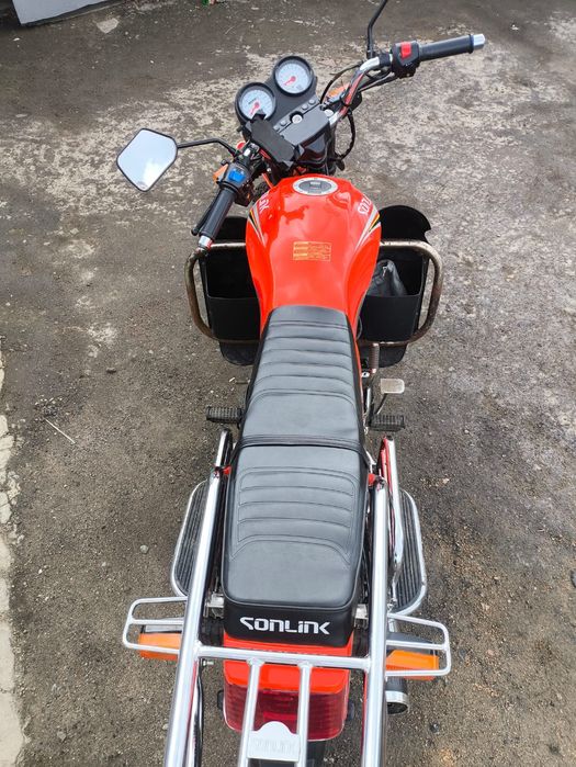 Продам мотоцикл Sonik 200куб
