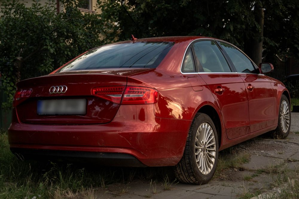Audi a4 limuzină diesel 190 cai 2015