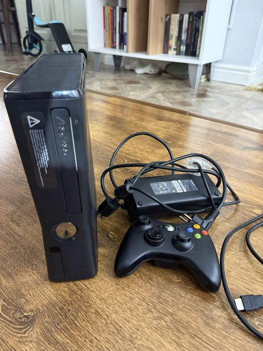 Xbox 360 в хорошем состояние
