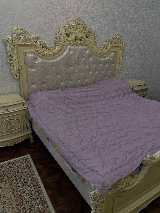 деревянный комод