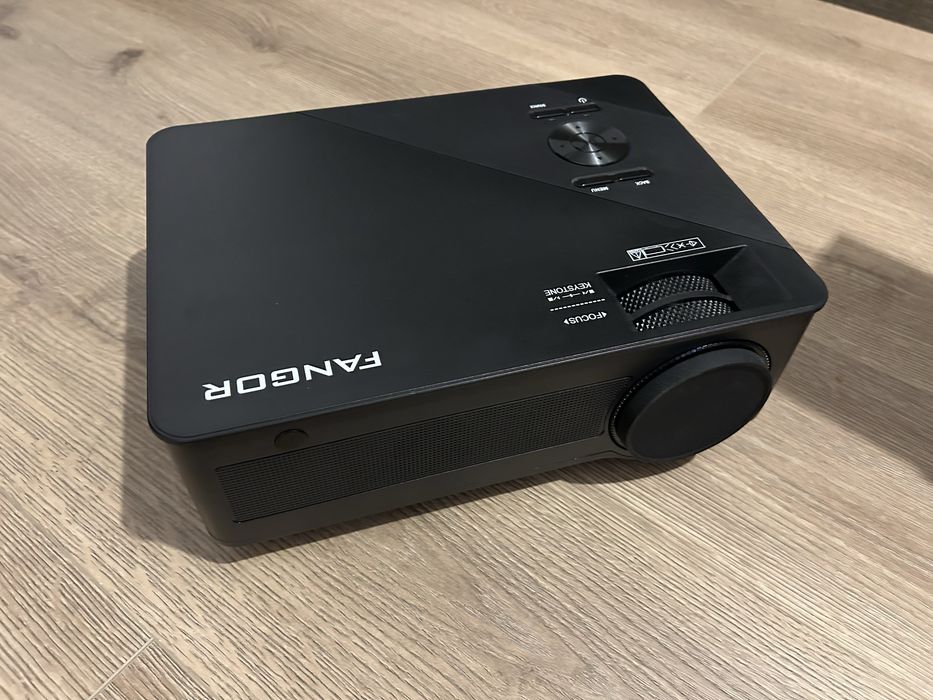 Vand videoproiector Fangor F -402