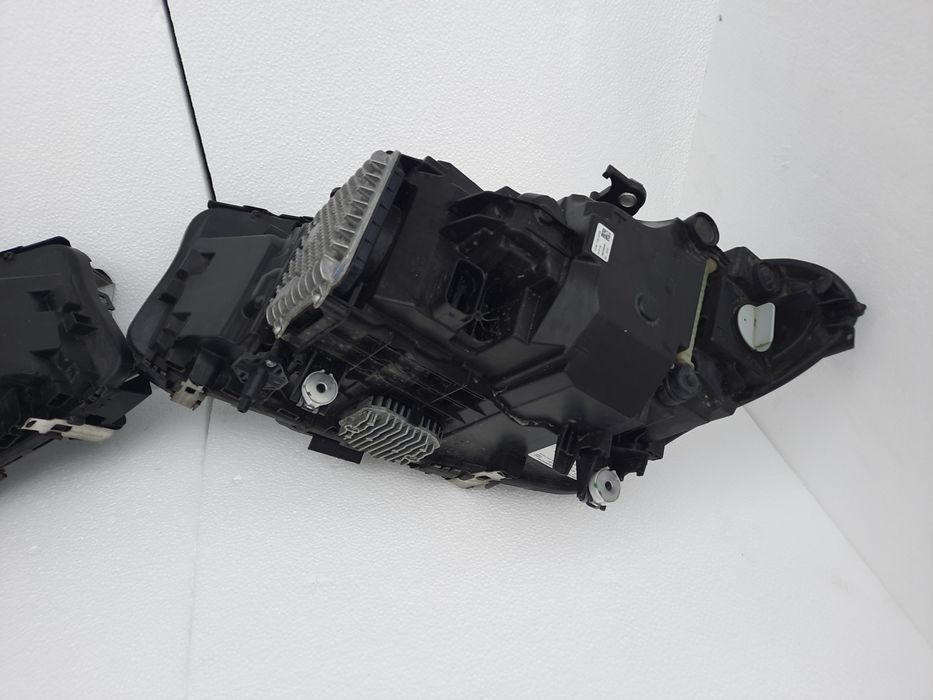 Far faruri bmw G30 G31 seria 5 full led stanga / dreapta