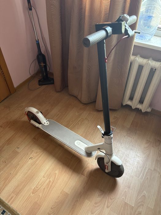 Электросамокат Xiaomi m365 pro