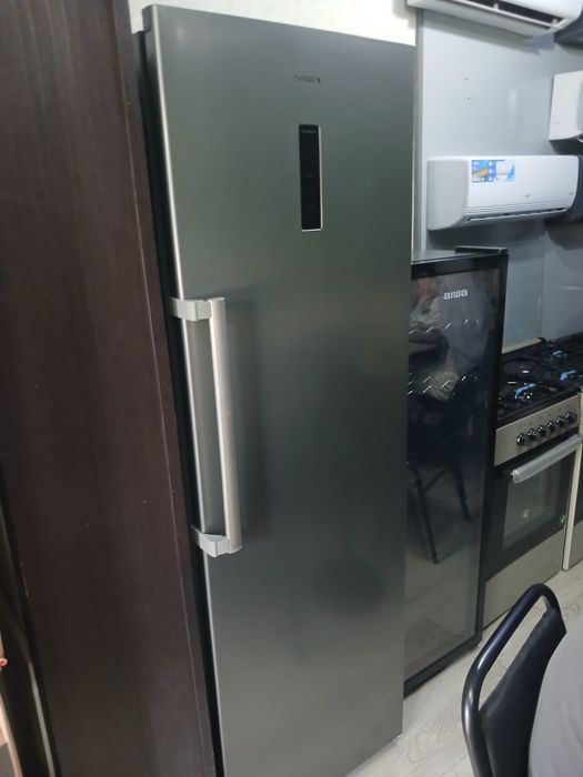 Холодильник AIWA LC-305 (Серый / Черный)