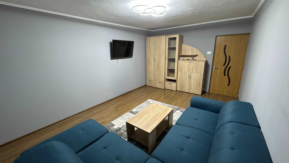 Proprietar, inchiriez apartament, 55mp, langa Saguaro, in spate la AEM