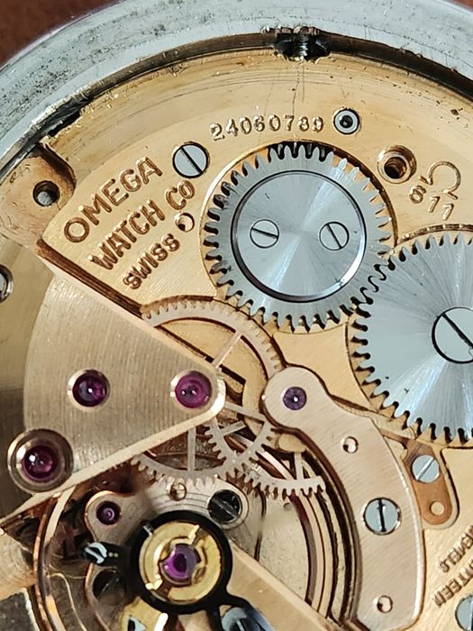 Ceas mecanic barbatesc Omega Geneve.
