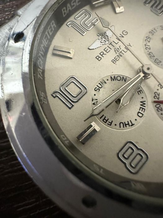 Продаю оригинальные часы Breitling