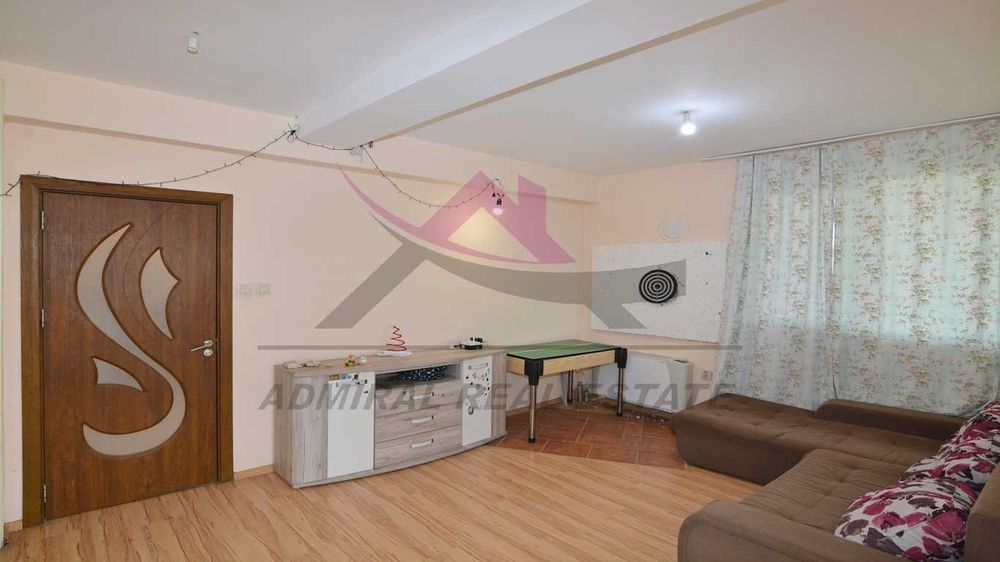 Самостоятелна къща-Ален Мак