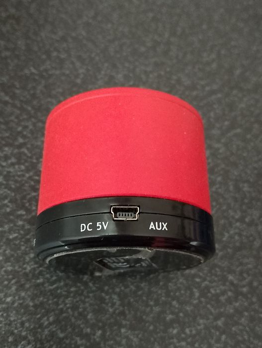 Блутут колонка .