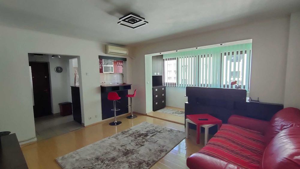 Inchiriez Apt 3 camere, Dristor, la metrou
