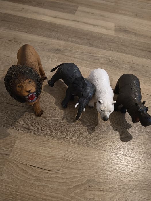 Set 4 animale sălbatice din plastic moale