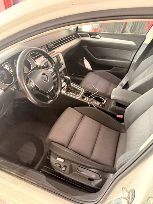 Vand vw passat b8 2015 , diesel 2.0 150 cp