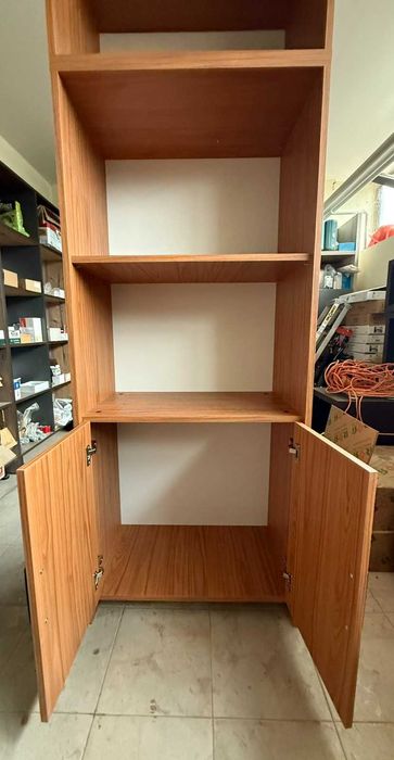 Шкаф за документи