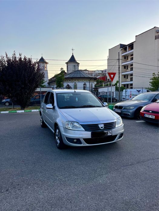 DACIA Logan