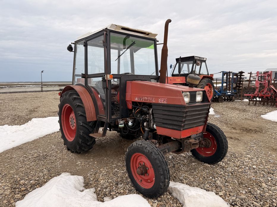 Tractor Utb 445 453 Universal Tractoras