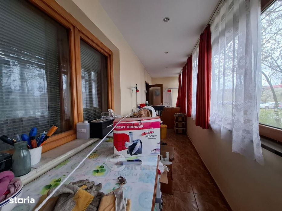 Apartament 3 camere decomandat, Nicolina, baie cu geam