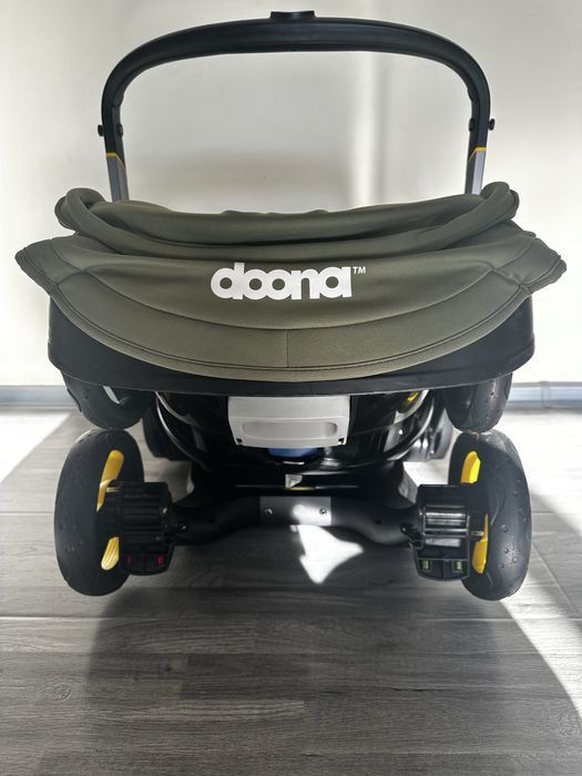 Бебешка количка Doona