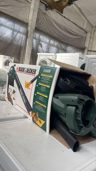 Aspirator suflantă/frunze Black & Decker 1600W, model GW250-X