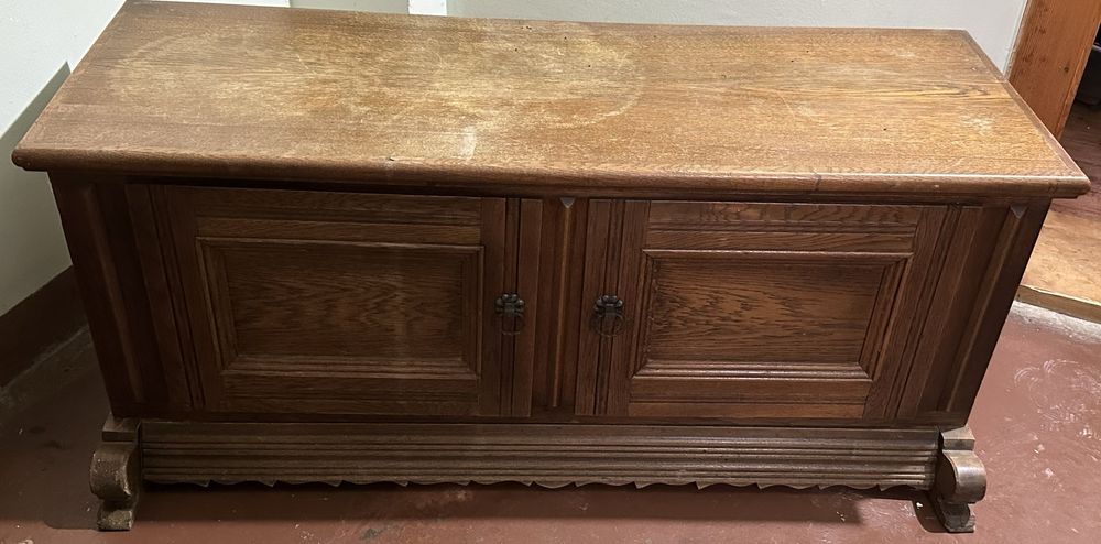 Dulapuri vintage de vanzare