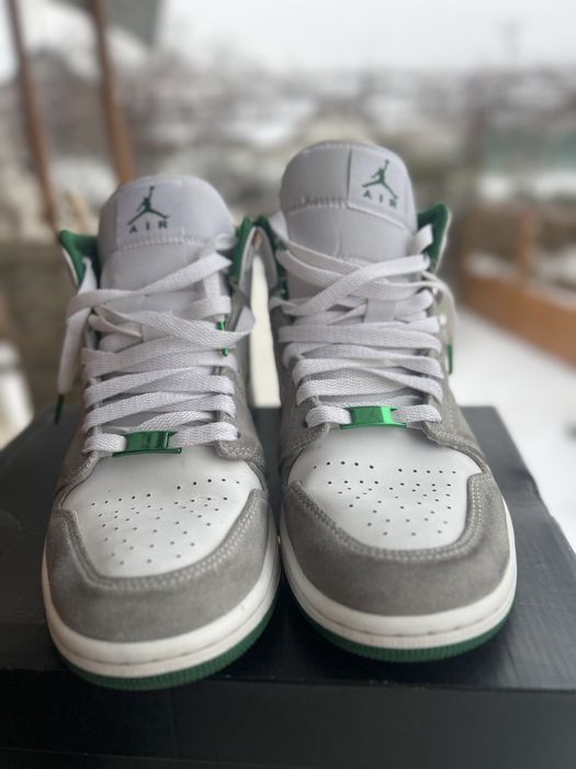 Air Jordan 1 Mid SE 41 – autentici KLEKT – impecabili