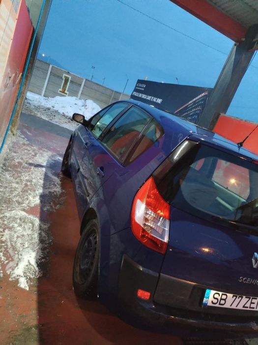 Vând sau schimb
 Renault scenic 2 
An 2006
Motor 1.9 
6 +1trepte 
130