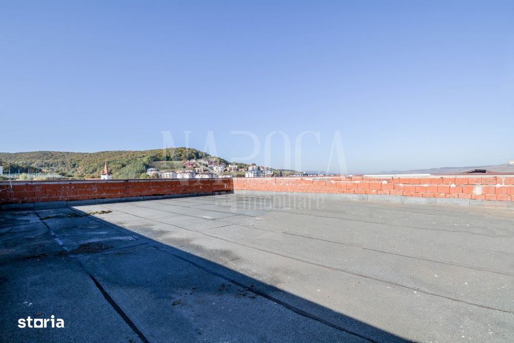 Apartament 4 camere de vanzare in Floresti