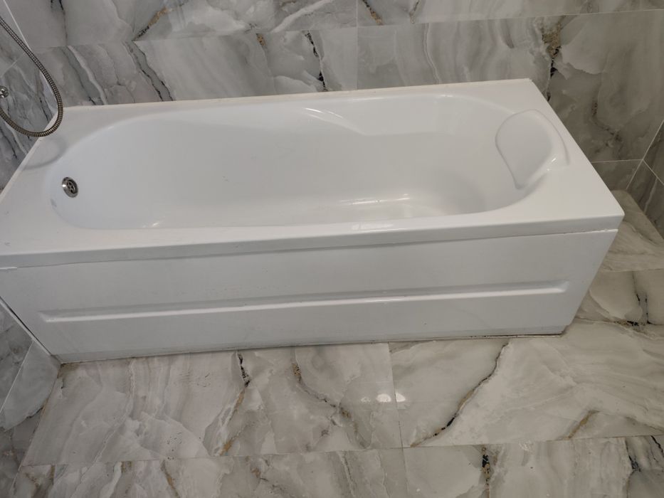 Cadă baie, acril, mască frontală inclusă, 170/70