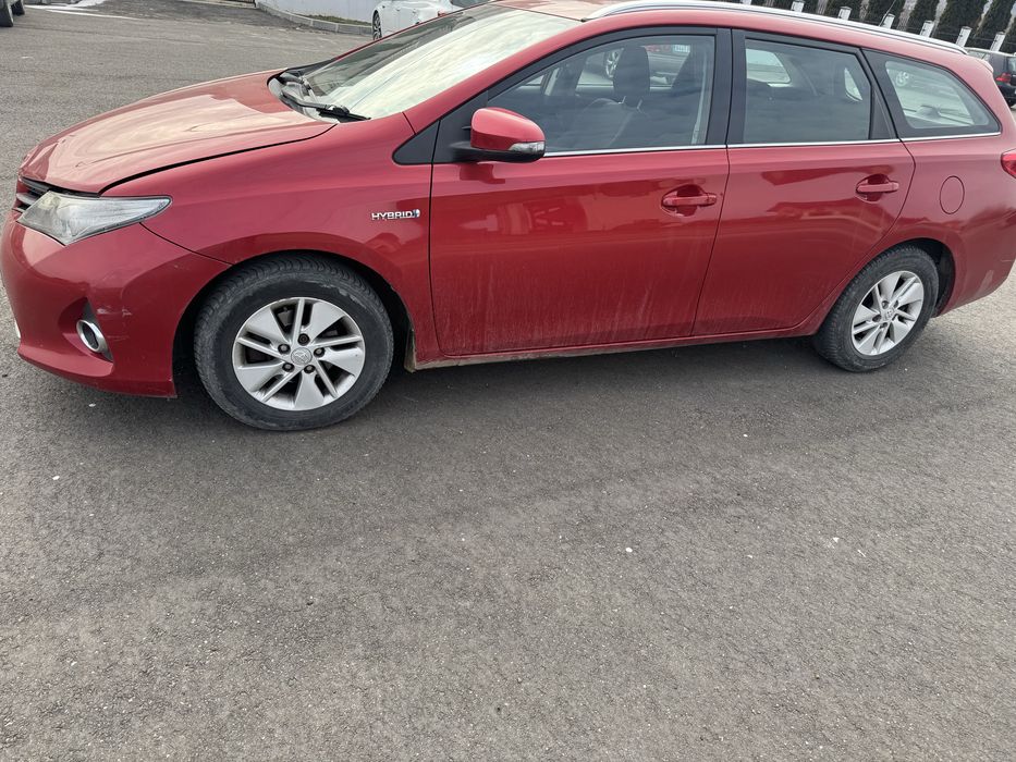 Dezmembrari toyota auris 2010-2016