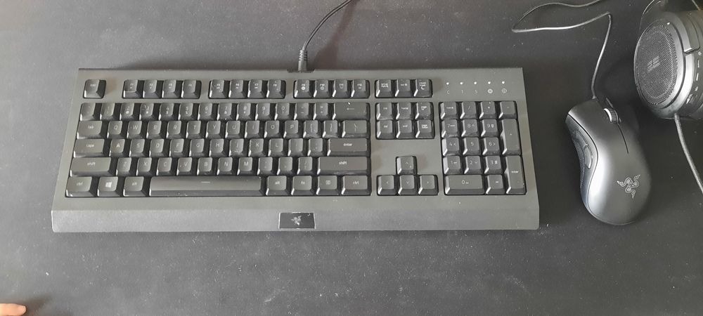 Kampyuter yengi holatda harakteri glavnida rasmda UPG dan oganman