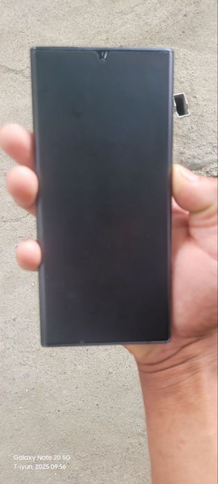 Samsung note 20 ultra 5G grantiyasi bor