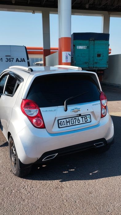 Спарк срочно сотилади