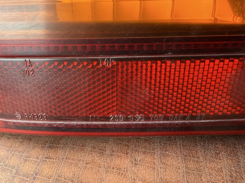 Фонарь Subaru Legacy B4