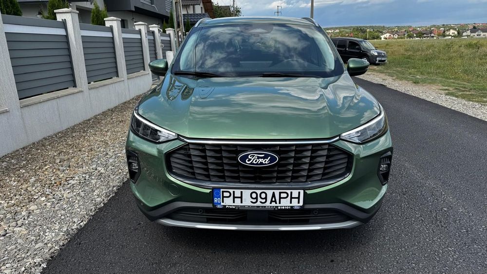 Ford Kuga Ford Kuga Titanium 1.5l Dragon 186 CP A8 /2025