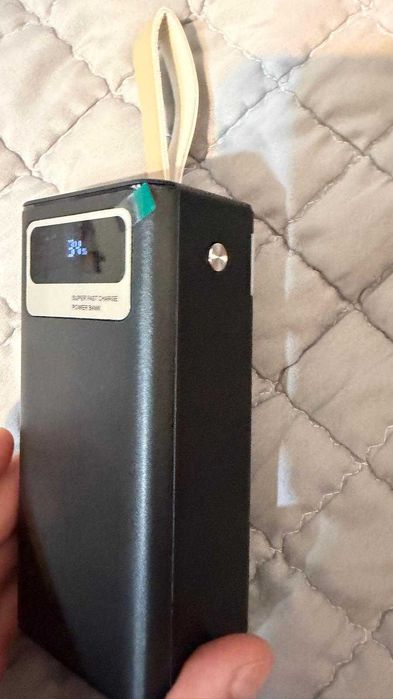 Power bank 100.000 mAh, Încărcare Rapidă Bidirecțională de 22.5W, nou 300 RON