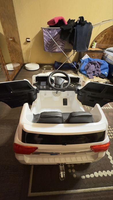 Продам машинку на пульту