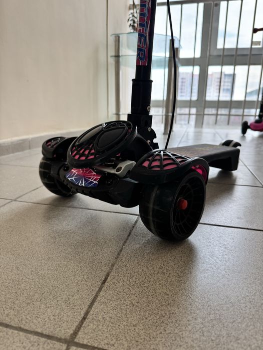 Самокат в отличном состоянии