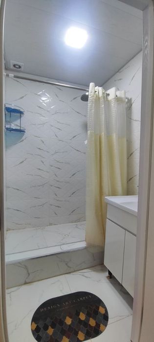 Beruniy metro yonida 1xonali kivartera bor