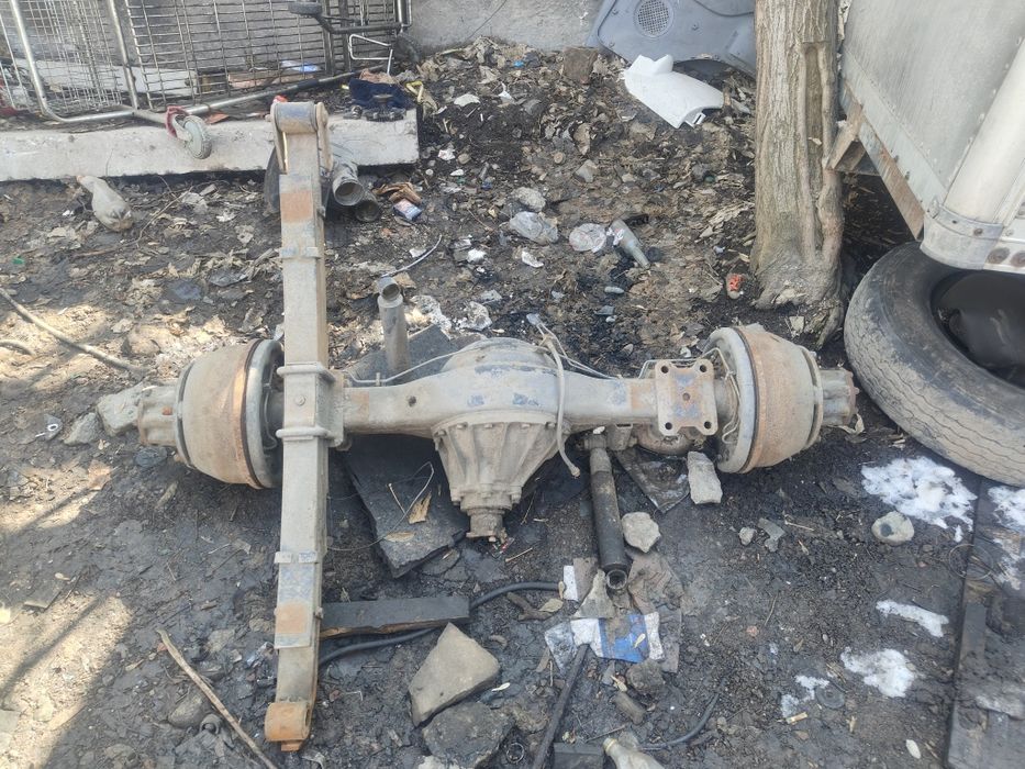 Исузу 55 кабина мост балка