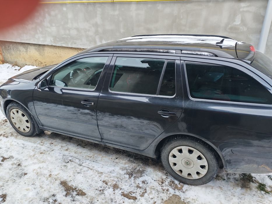 Vând Skoda Oktavia